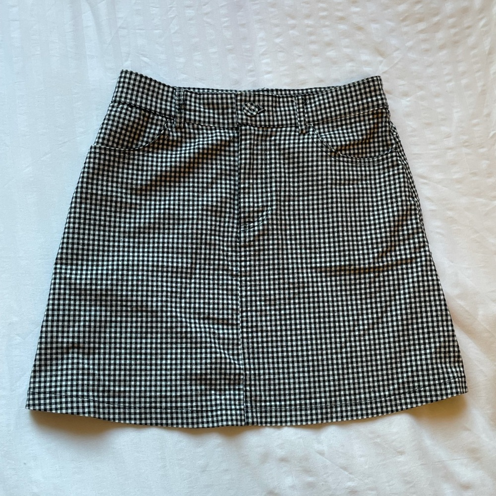 Brandy Melville Black and White Gingham Skirt
